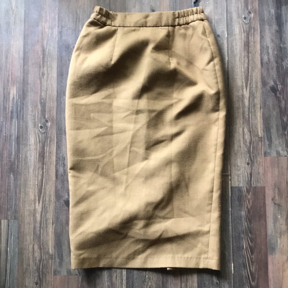 Long pencil skirt